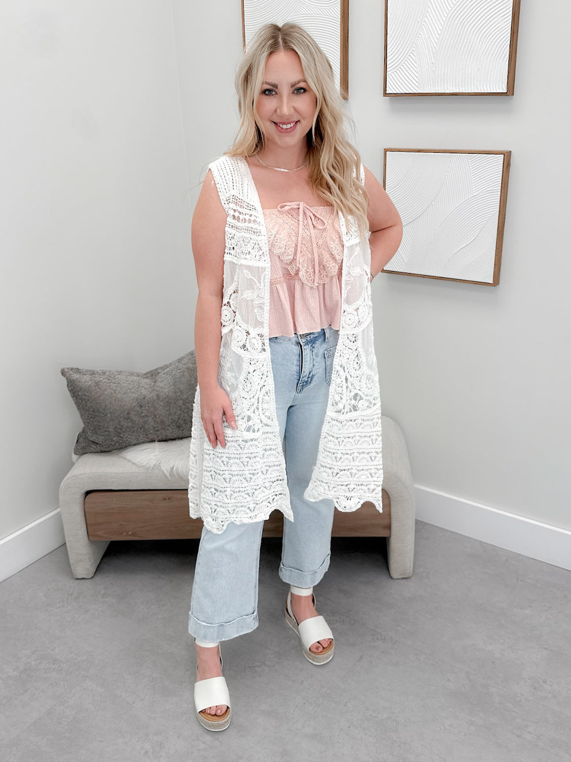 Vivienne Cardi in Coconut