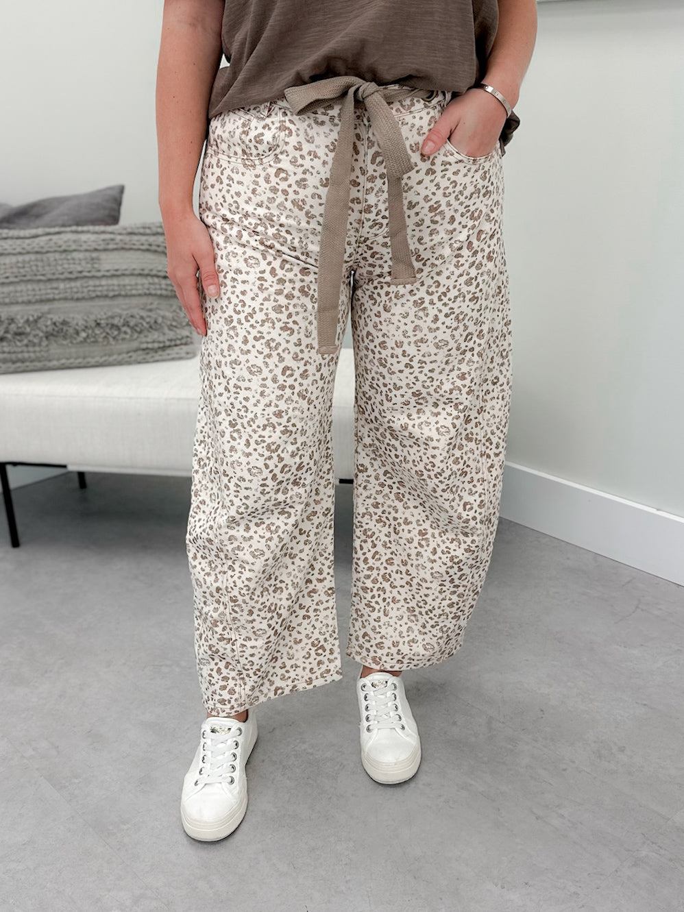 Vivienne Barrel Leg Jeans in Leopard Cream