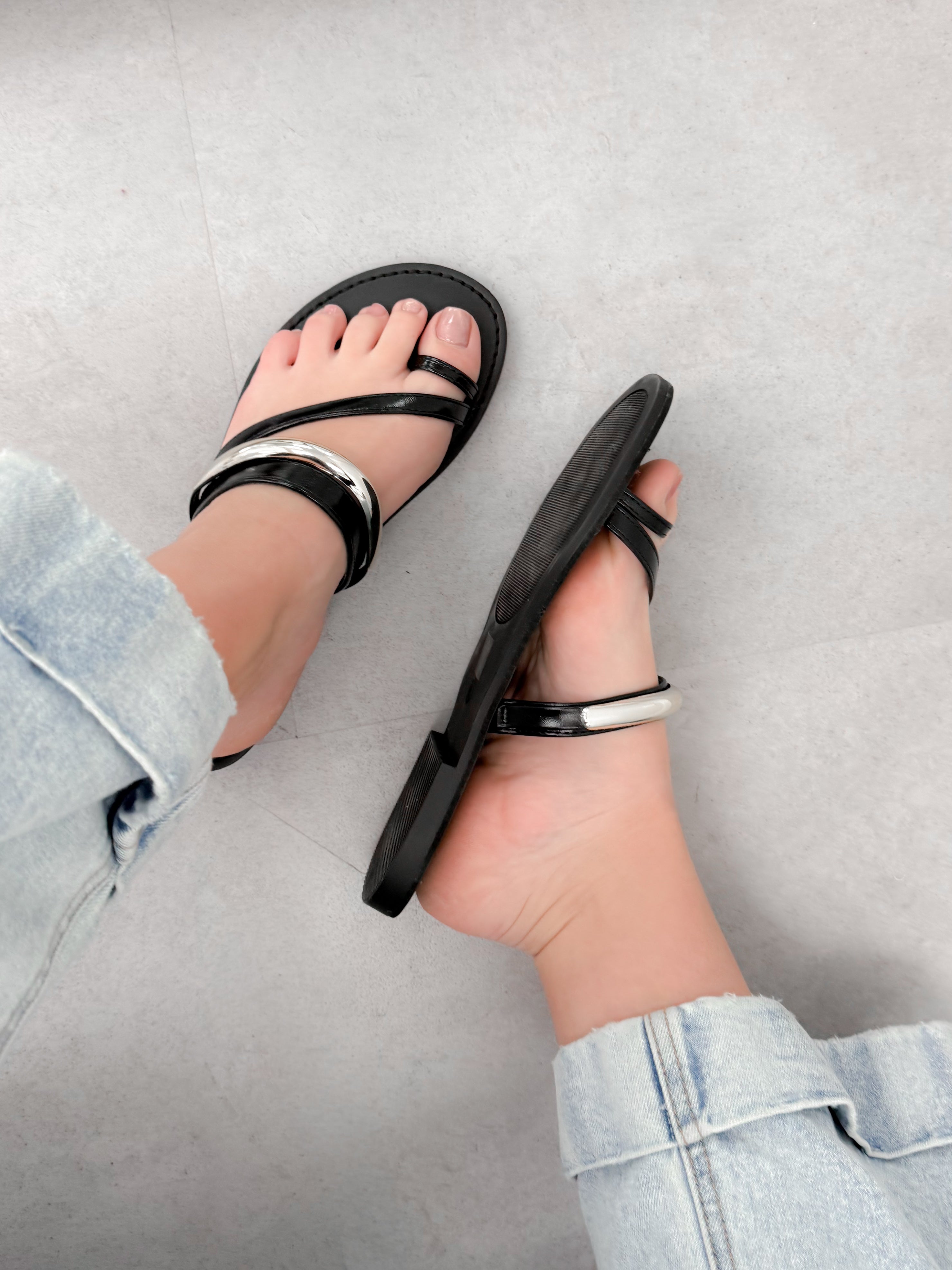 Elara Sandals in Black