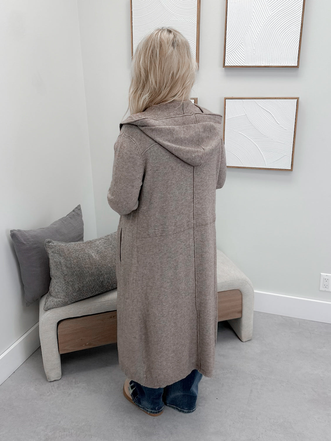 Outlaw Cardigan in Mocha