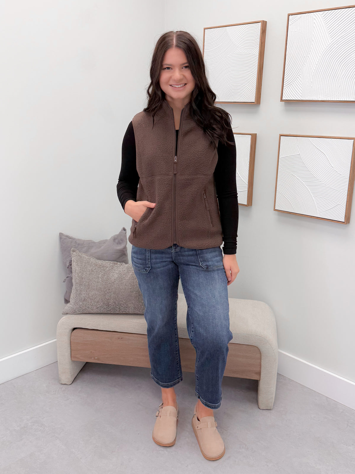 Hunter Sherpa Vest in Espresso