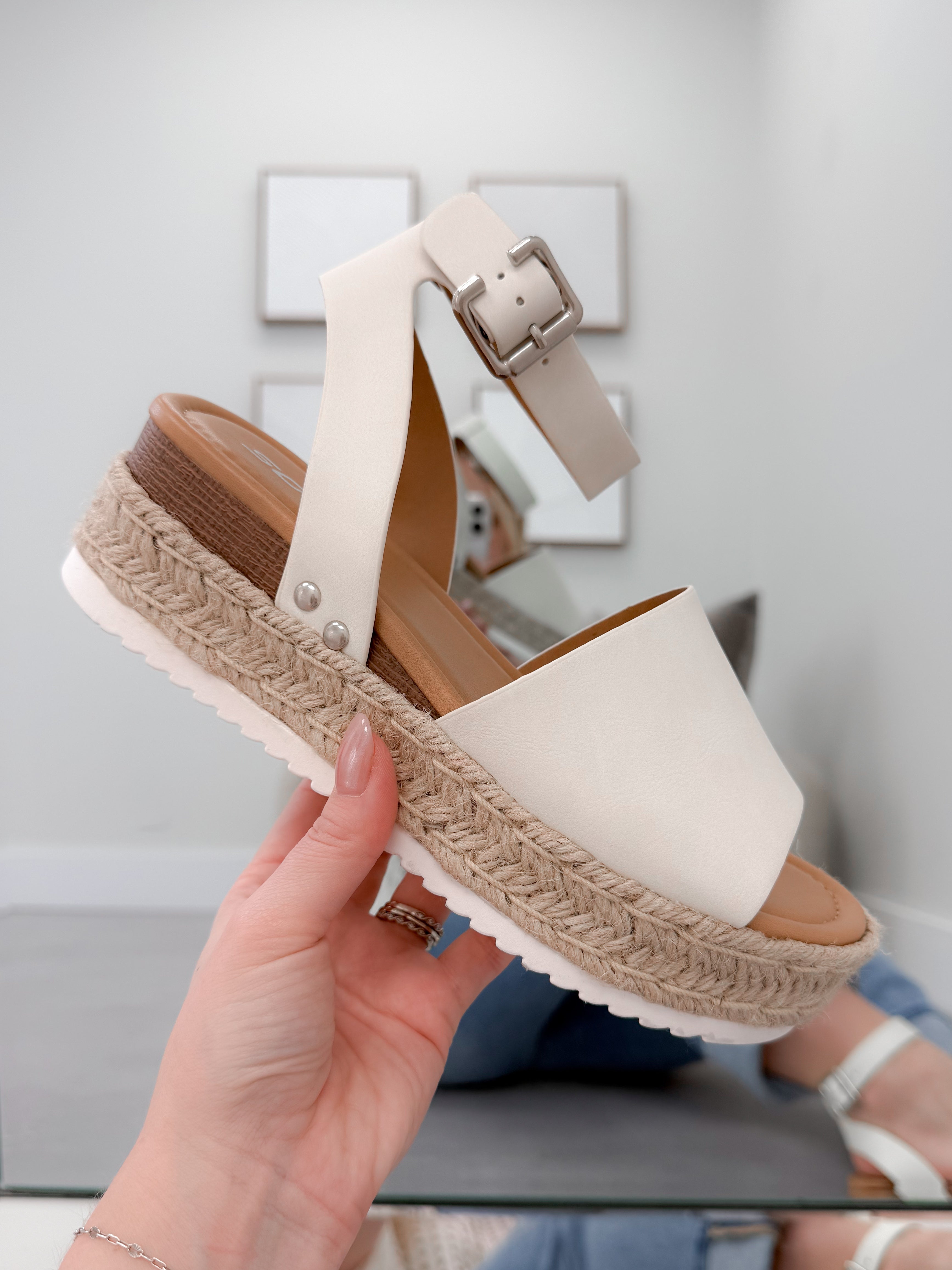 Urban Sandals in Coconut