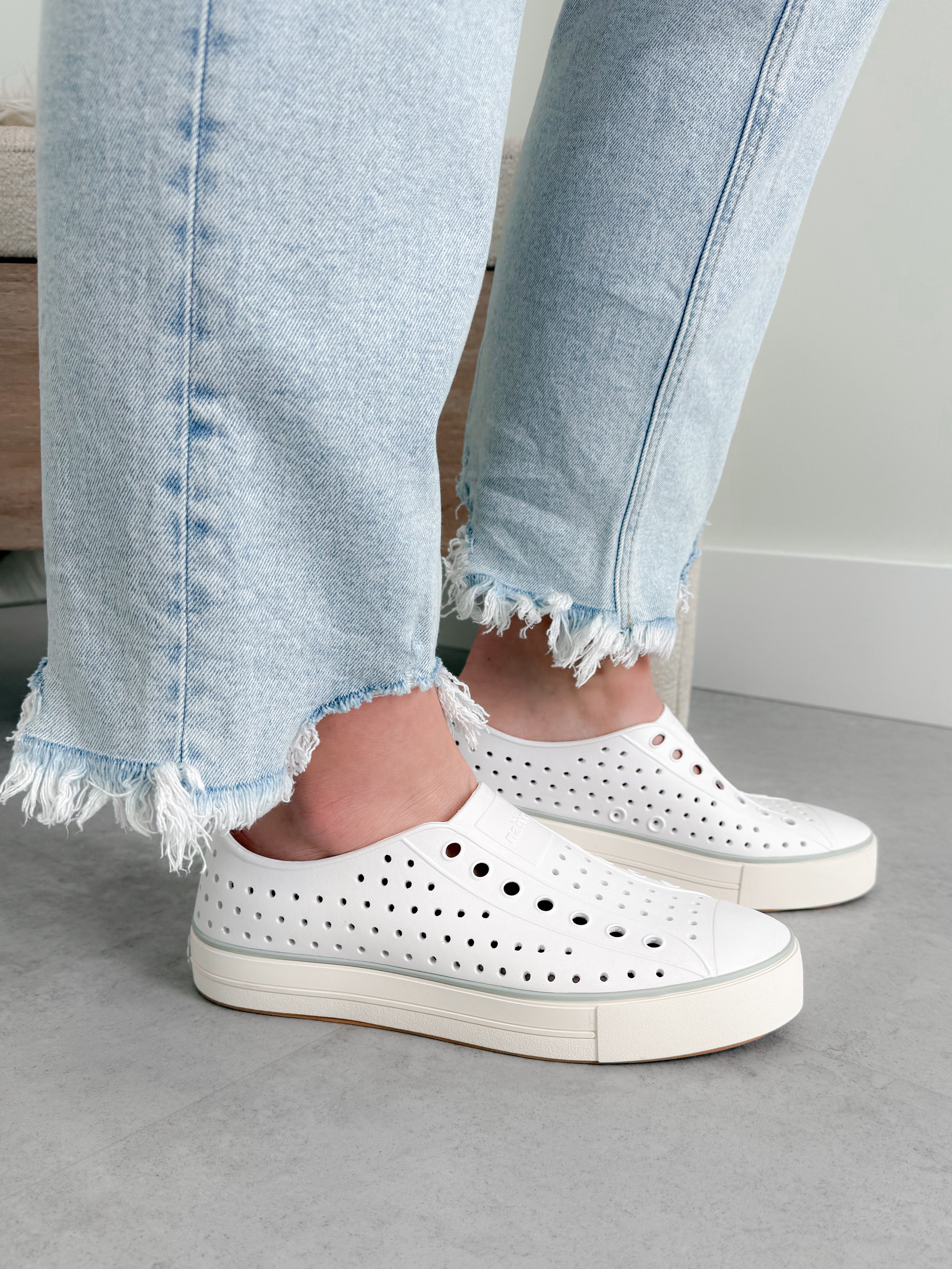 Native Jefferson Arc Wanderfoam in Whisper White