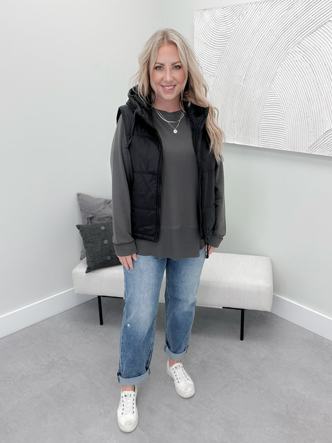 Roman Hooded Vest in Black