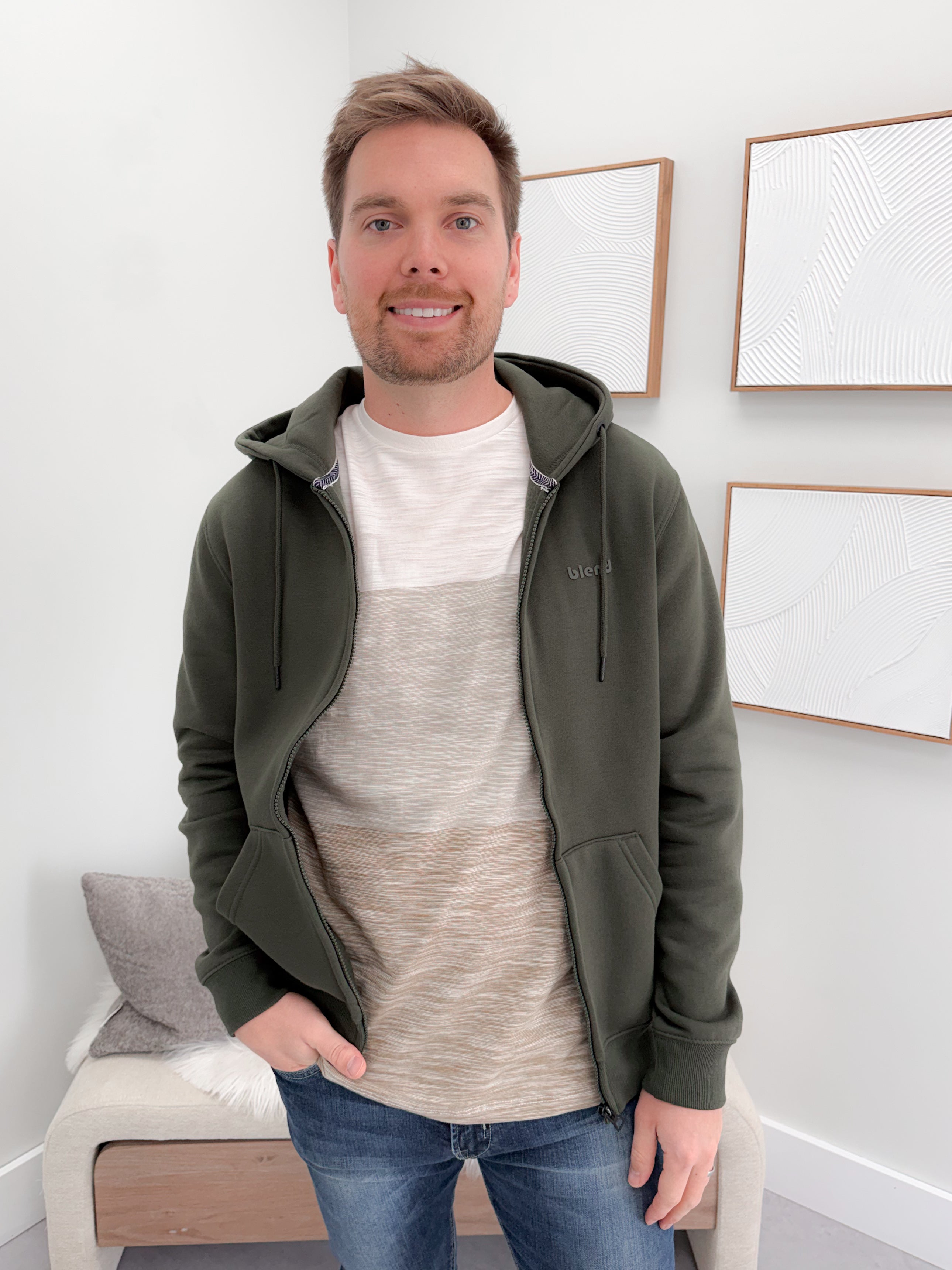 Mens Nico Hoodie in Dark Olive