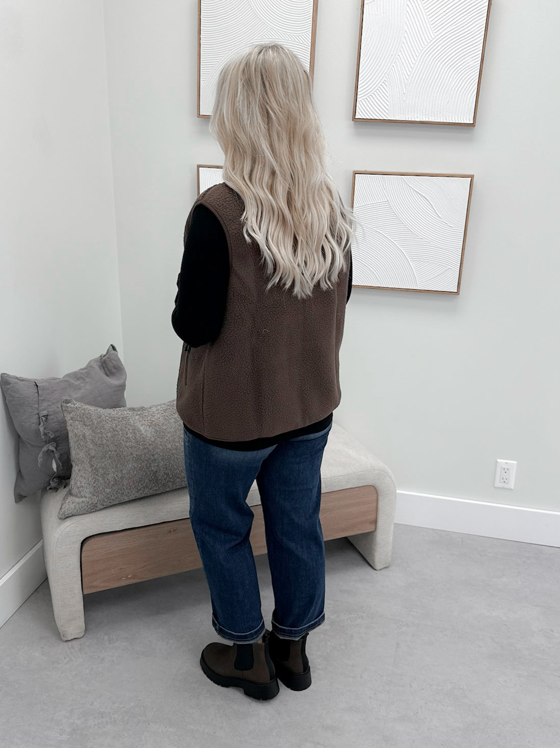 Hunter Sherpa Vest in Espresso