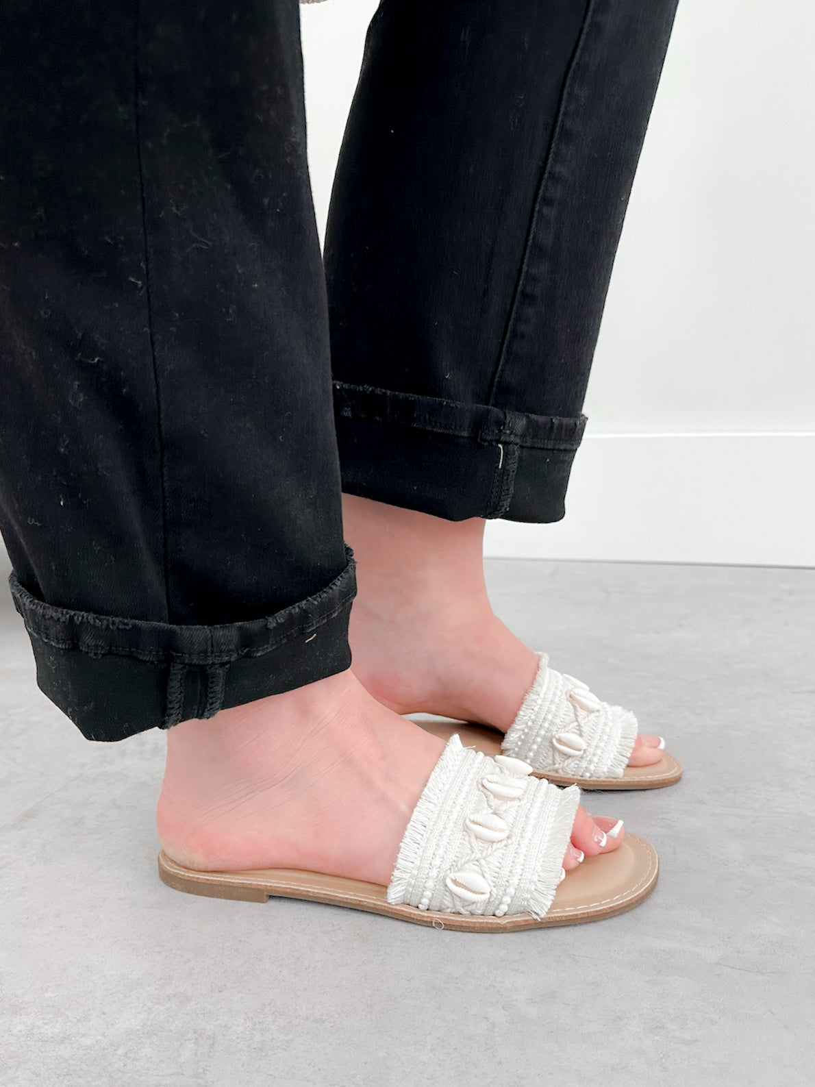 Artisan Shell Sandal in Beige
