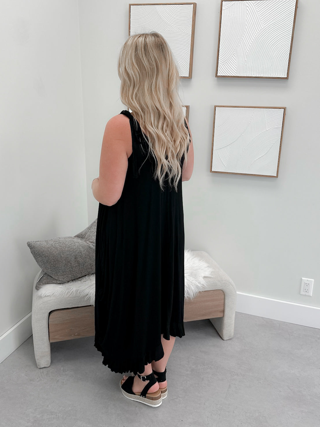 Mace Dress in Black