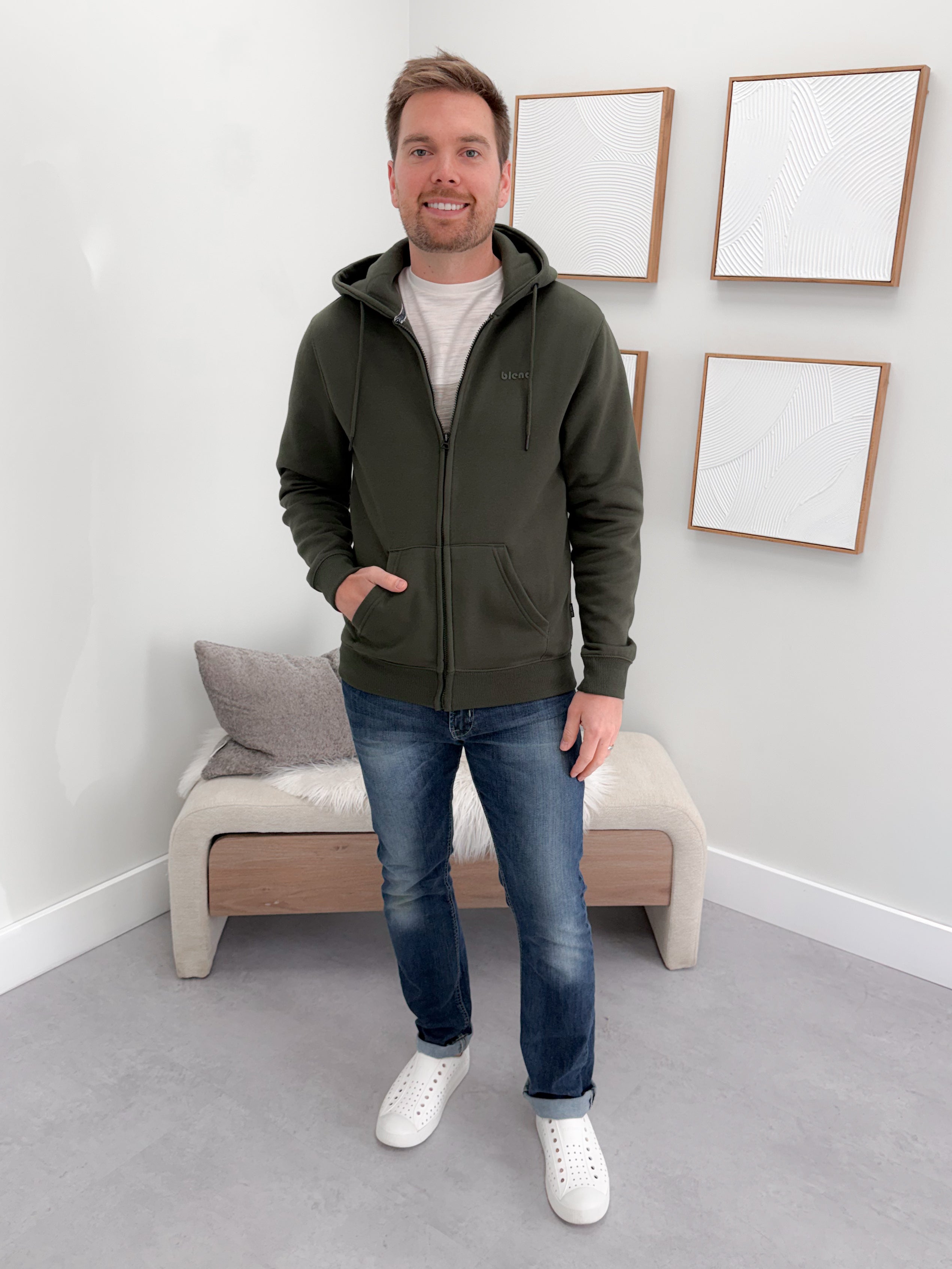 Mens Nico Hoodie in Dark Olive