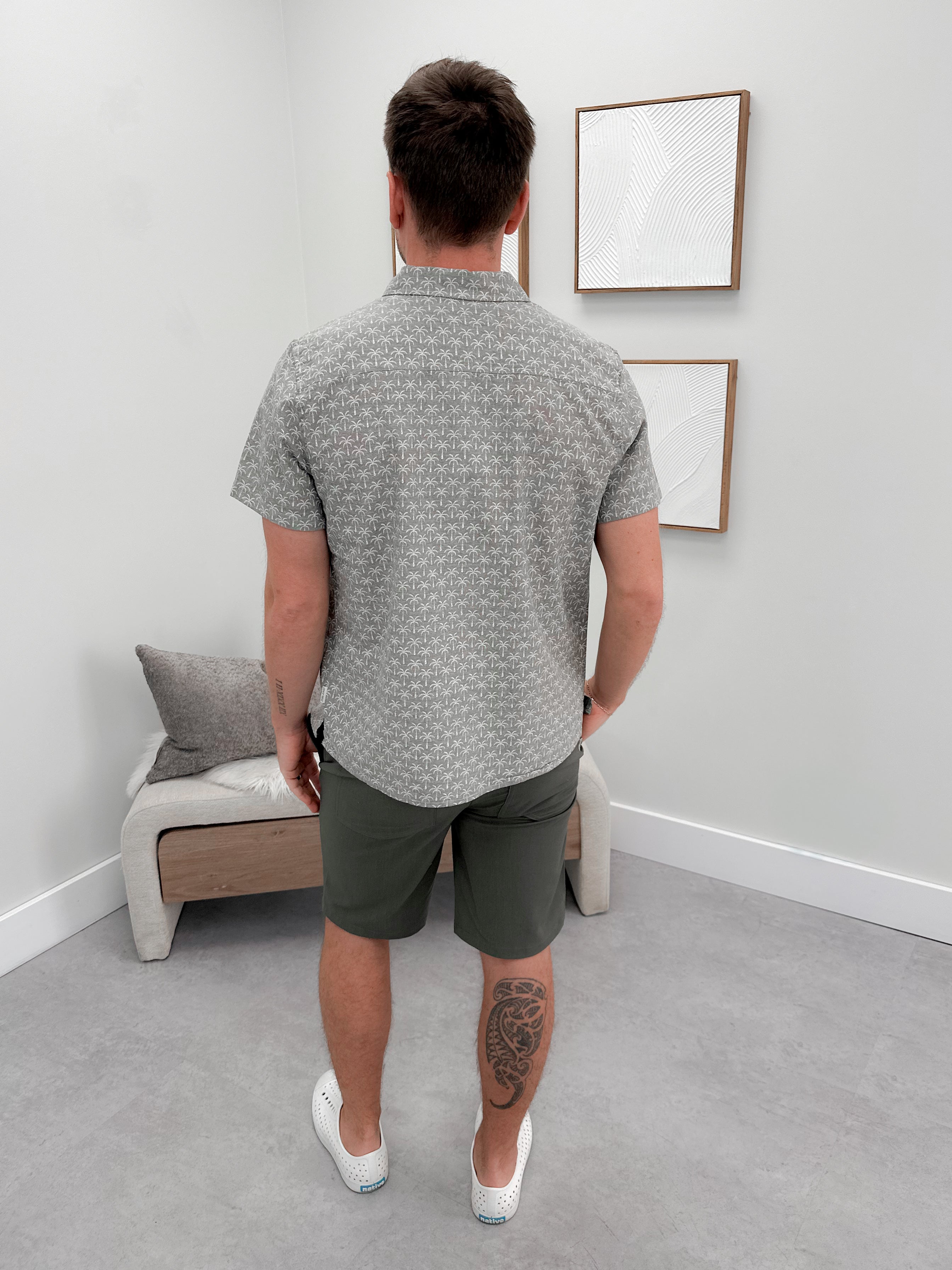 Mens Phoenix Button Up in Palm