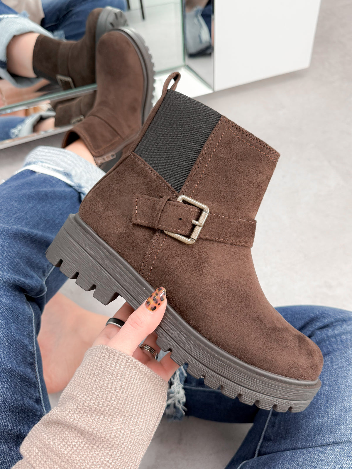 Leslie Boots in Brown