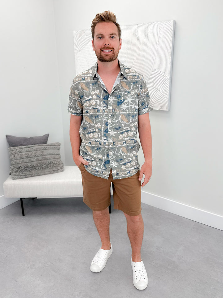 Traveler Mens Button Up in Sage