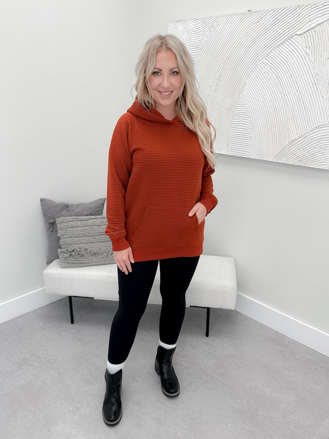 Jorah Ribbed Hoodie in Rust