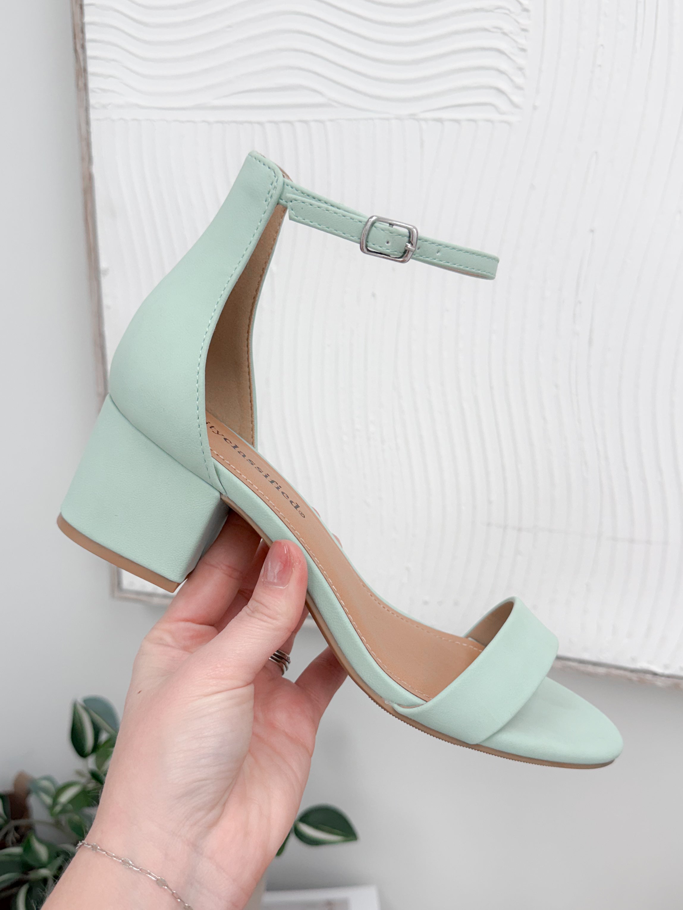 Weekend Heel in Mint