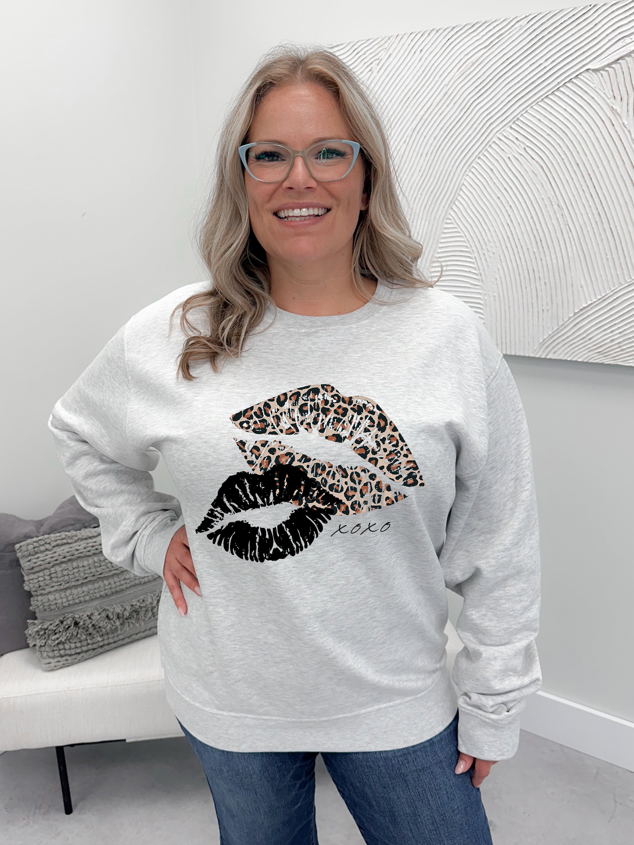 XoXo Graphix Pullover / Hoodie