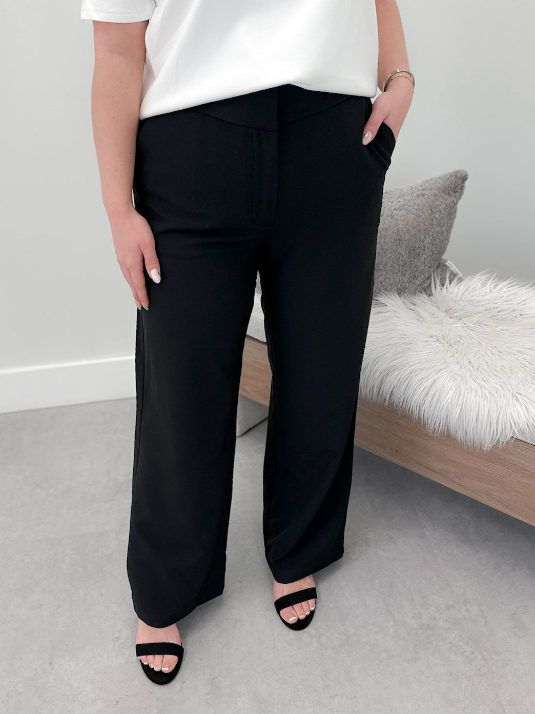 Gila Pants in Black