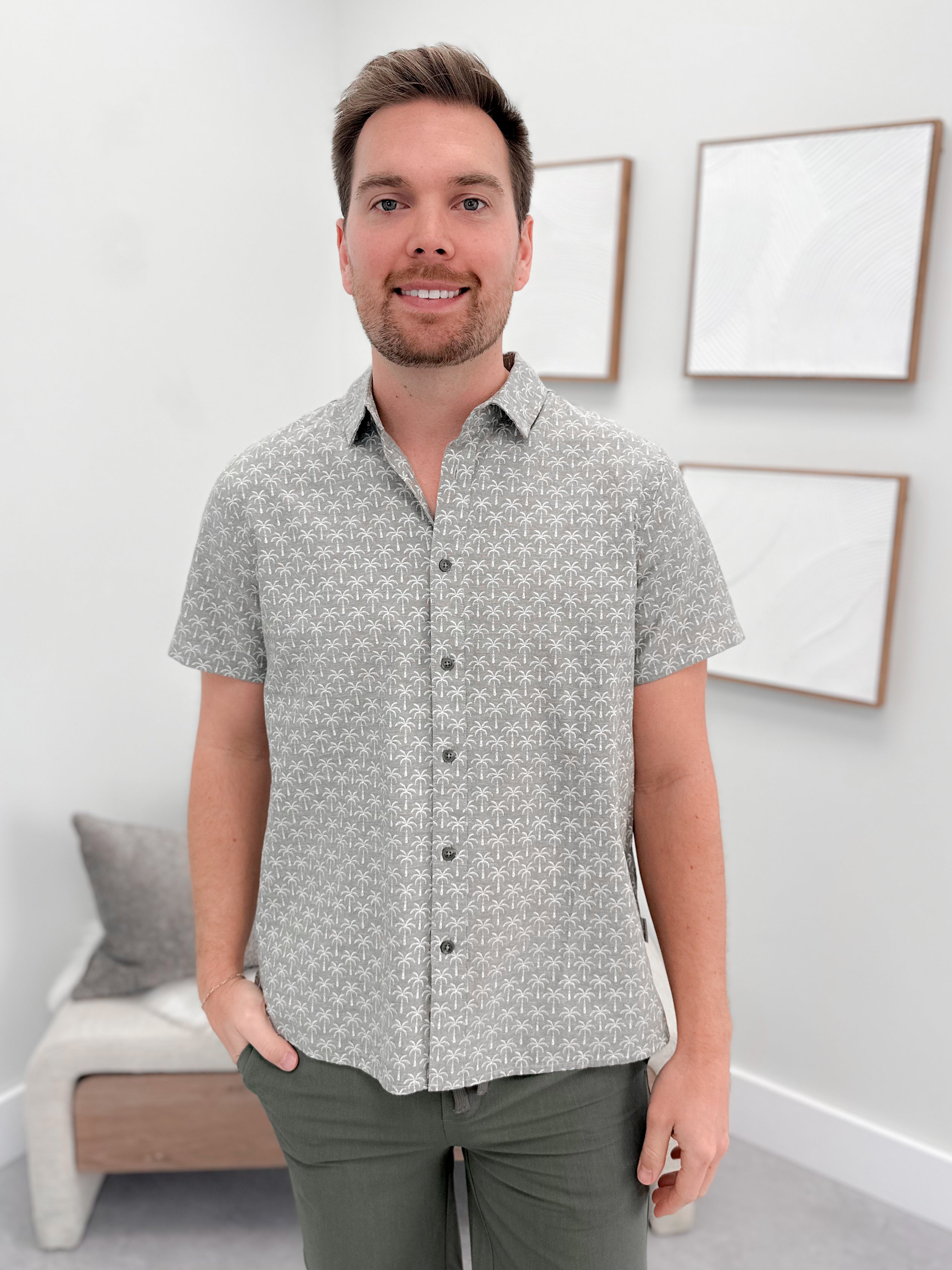 Mens Phoenix Button Up in Palm