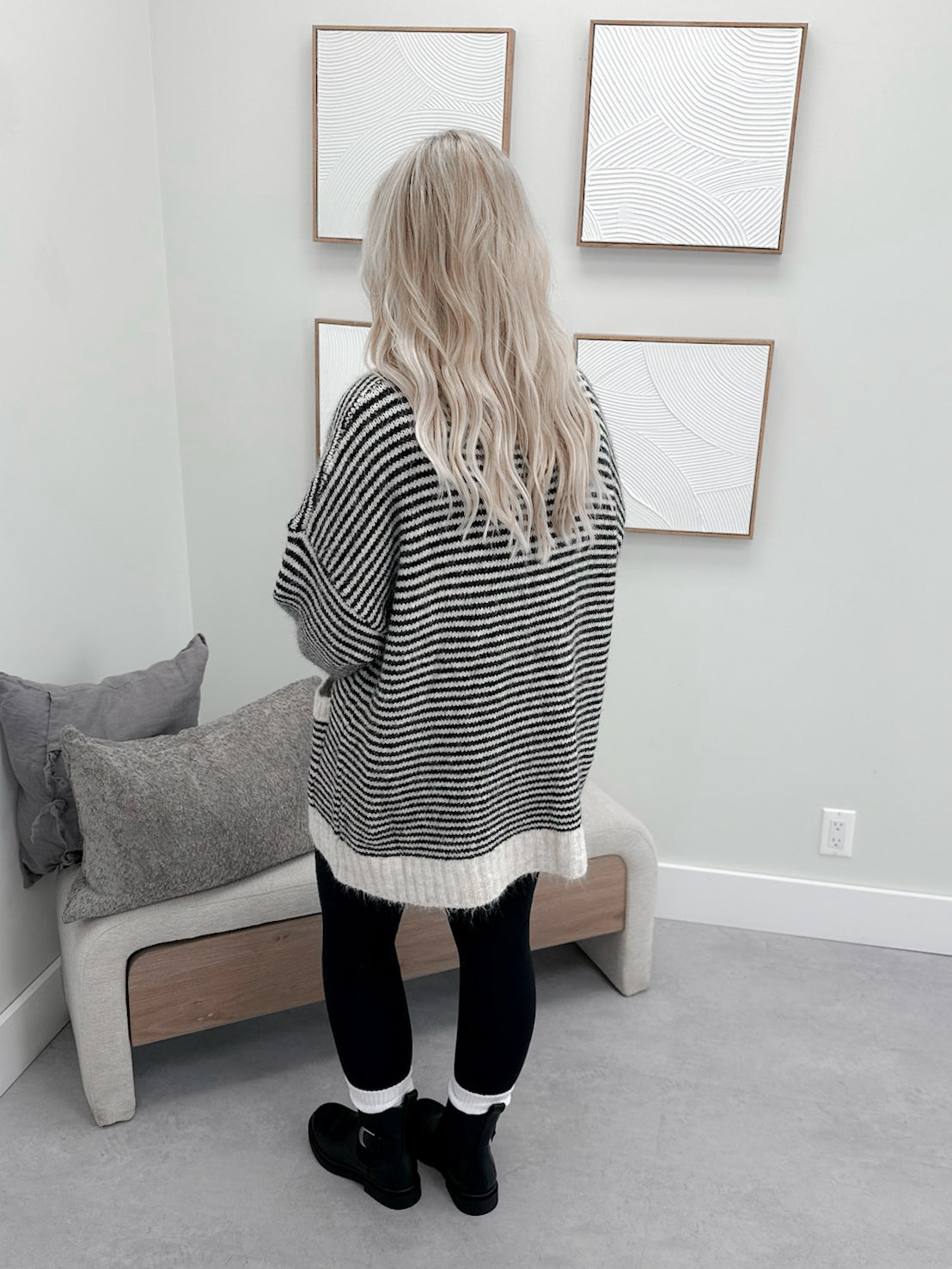 Dixen Cardigan in Black Stripe