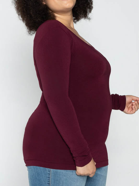 Curvy Bamboo Scoop Long Sleeve by C'est Moi