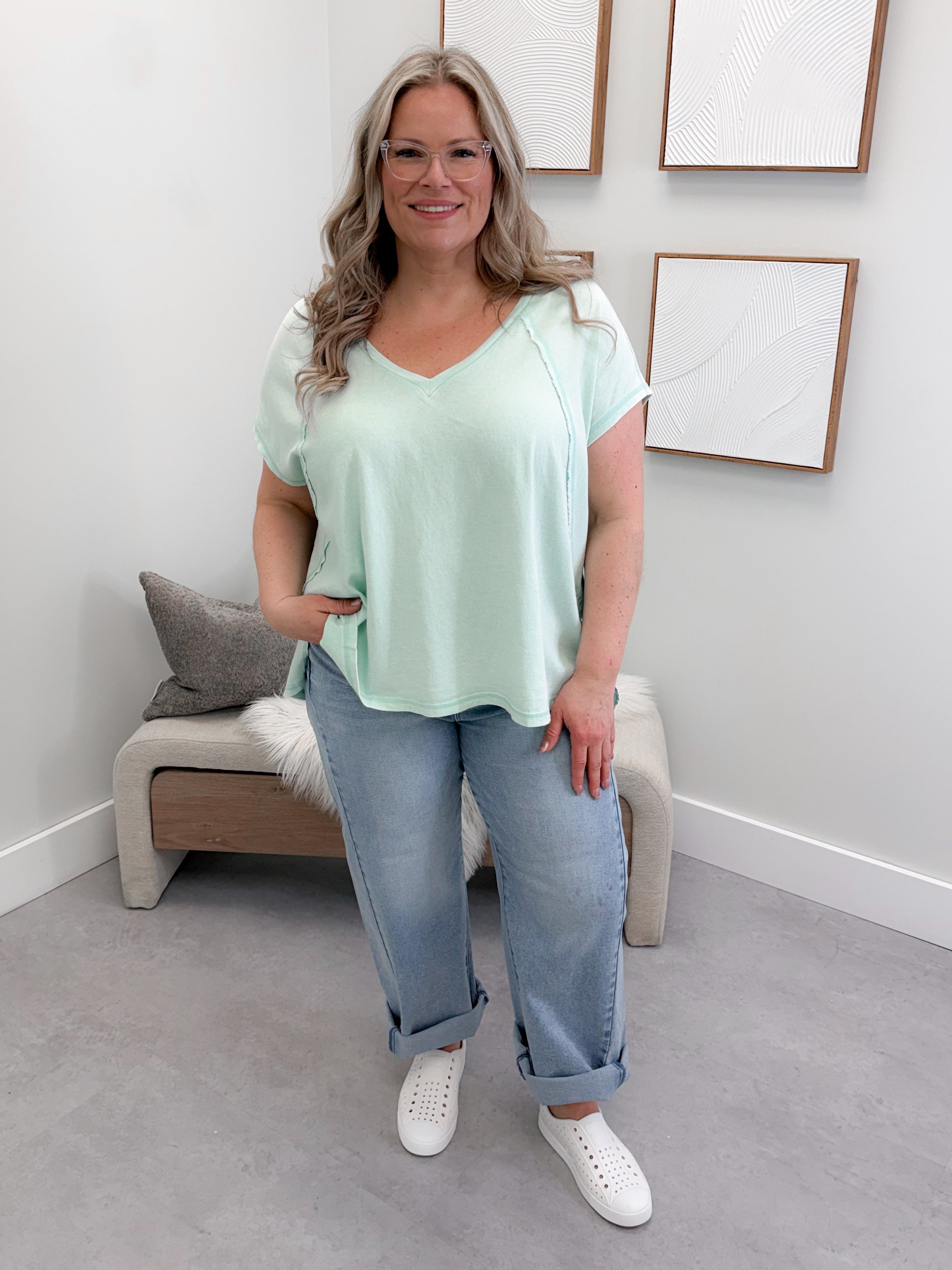 Sun's Out Tee in Mint