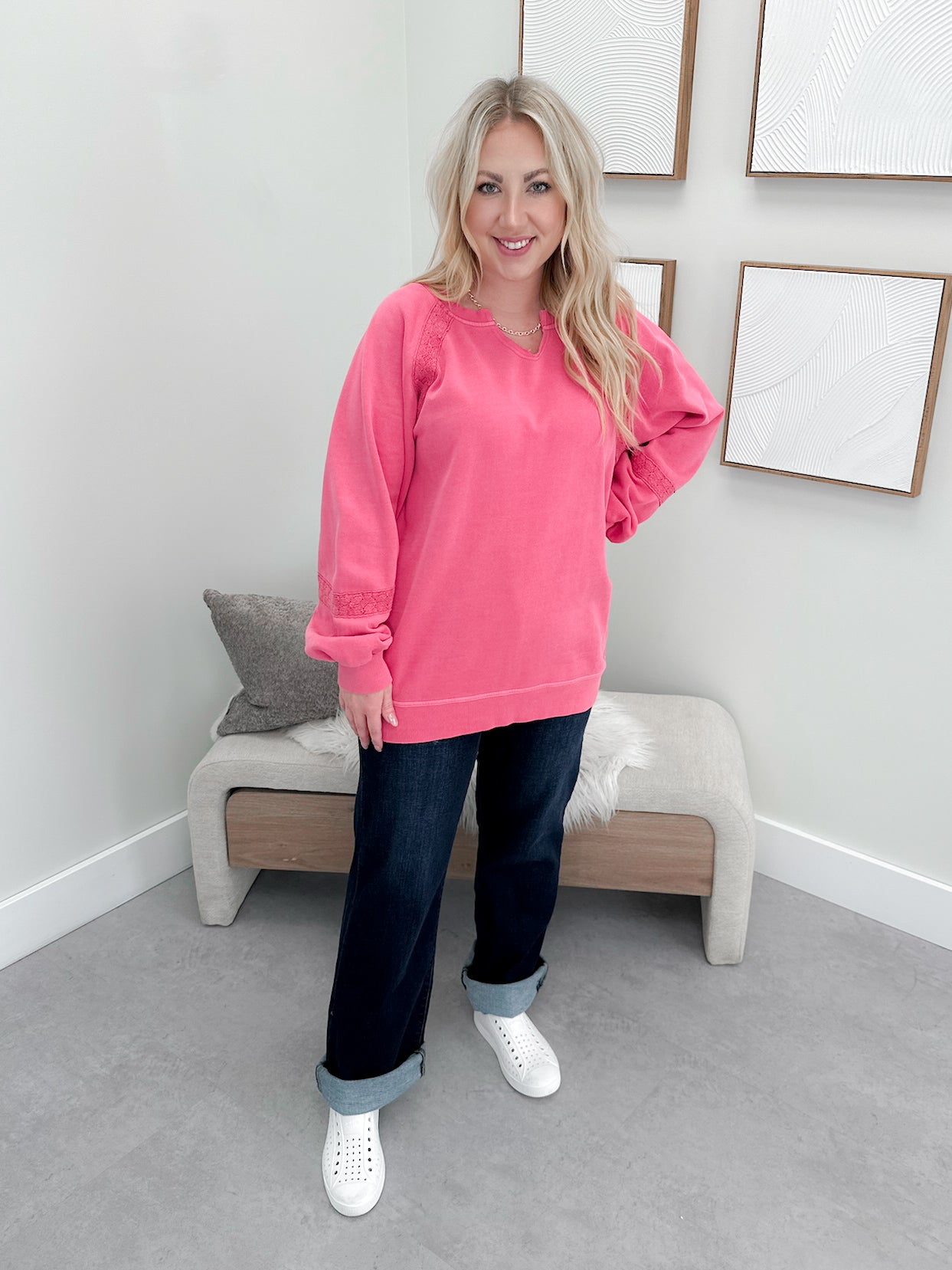Dabria Pullover in Hot Pink