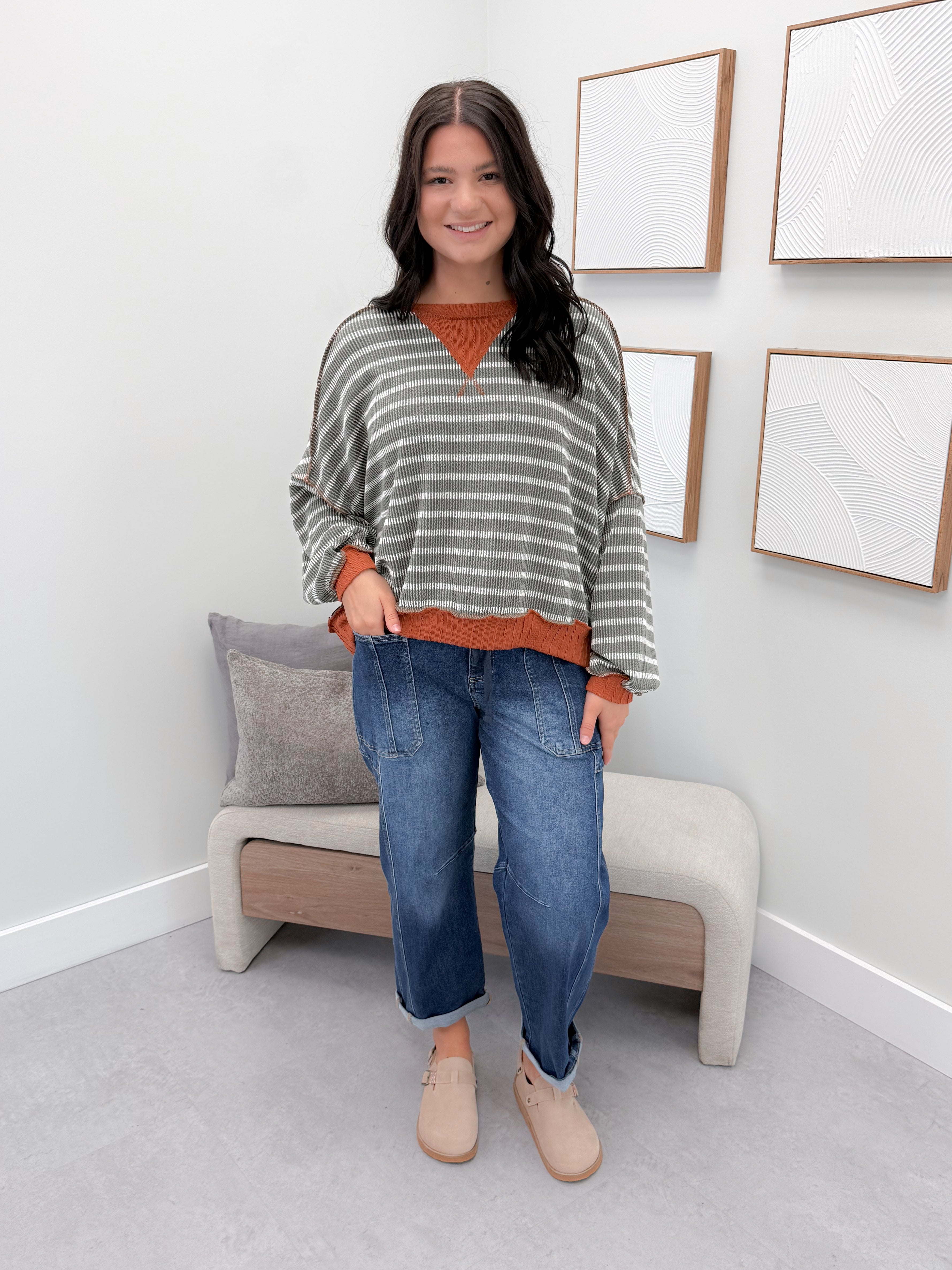 Gretta Wave Pullover in Olive/Rust