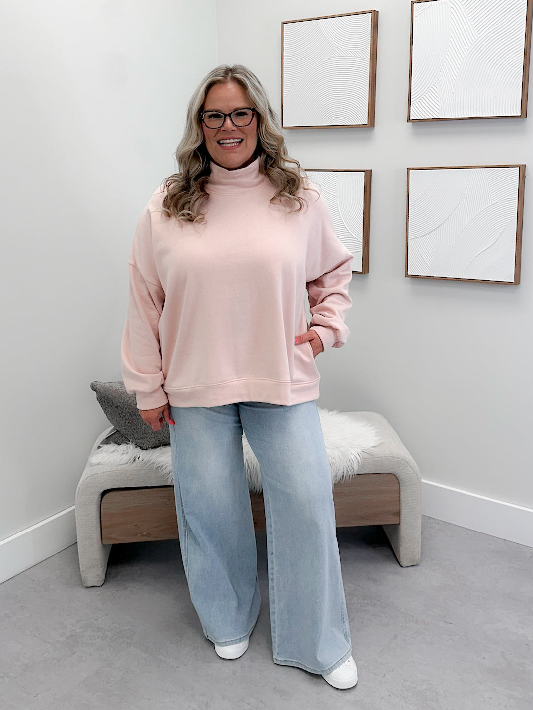 Moon Pullover in Pink