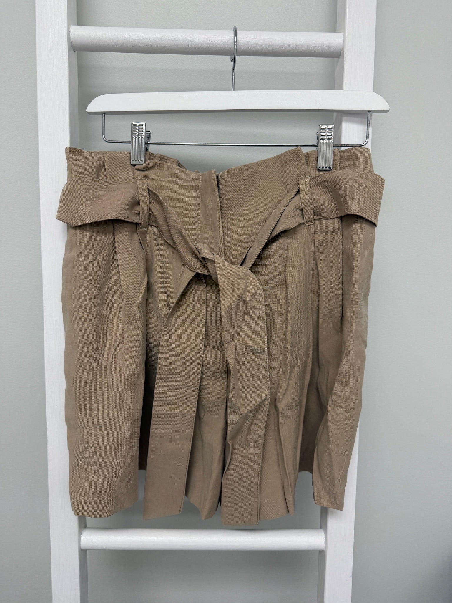 #250- Paper Bag Taupe Shorts SIze M