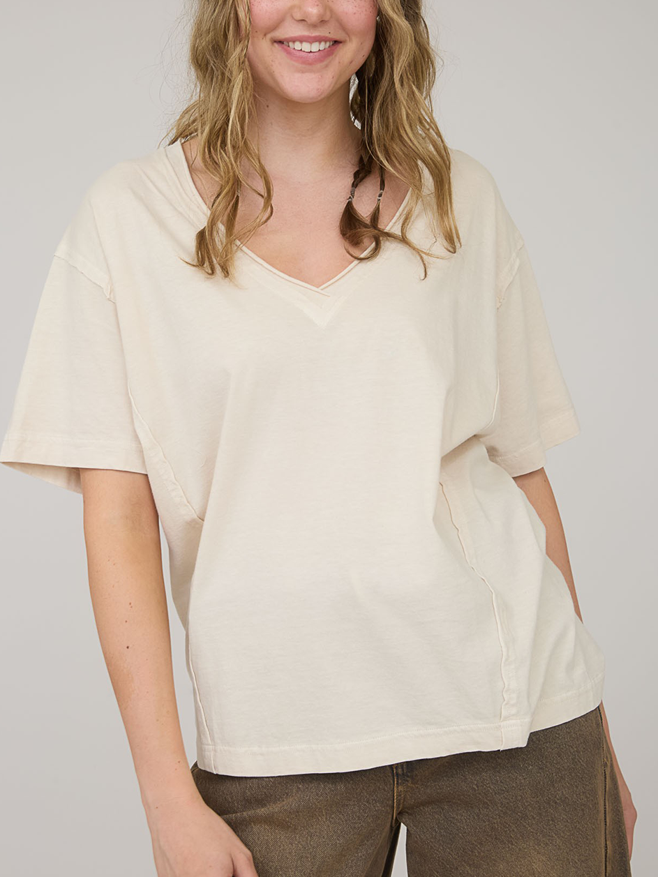 Tanner Tee in Khaki