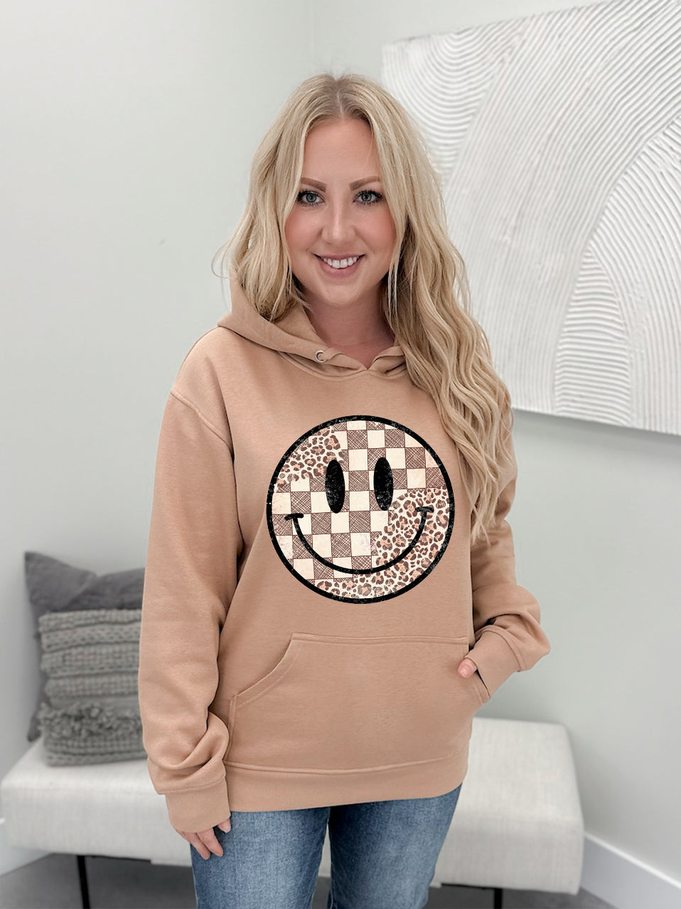 Stay Smiley Graphix Pullover / Hoodie