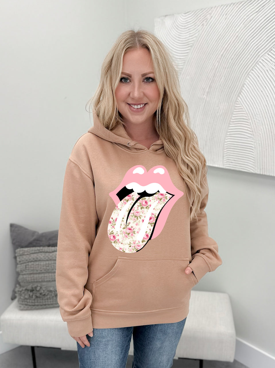 Petal & Pout Graphix Pullover / Hoodie