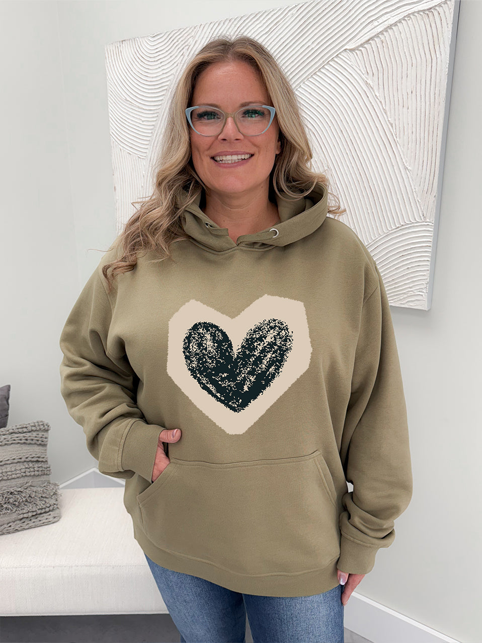 Heartfelt Graphix Pullover / Hoodie