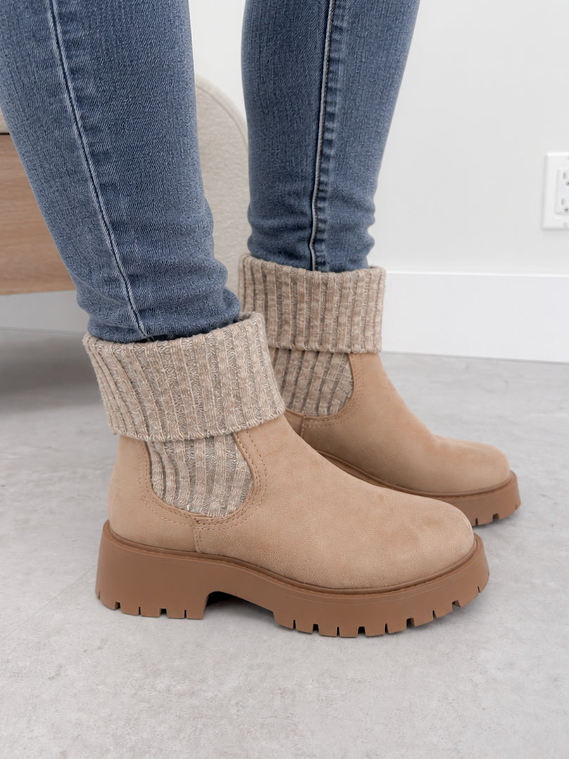 Zaylee Boots in Light Taupe
