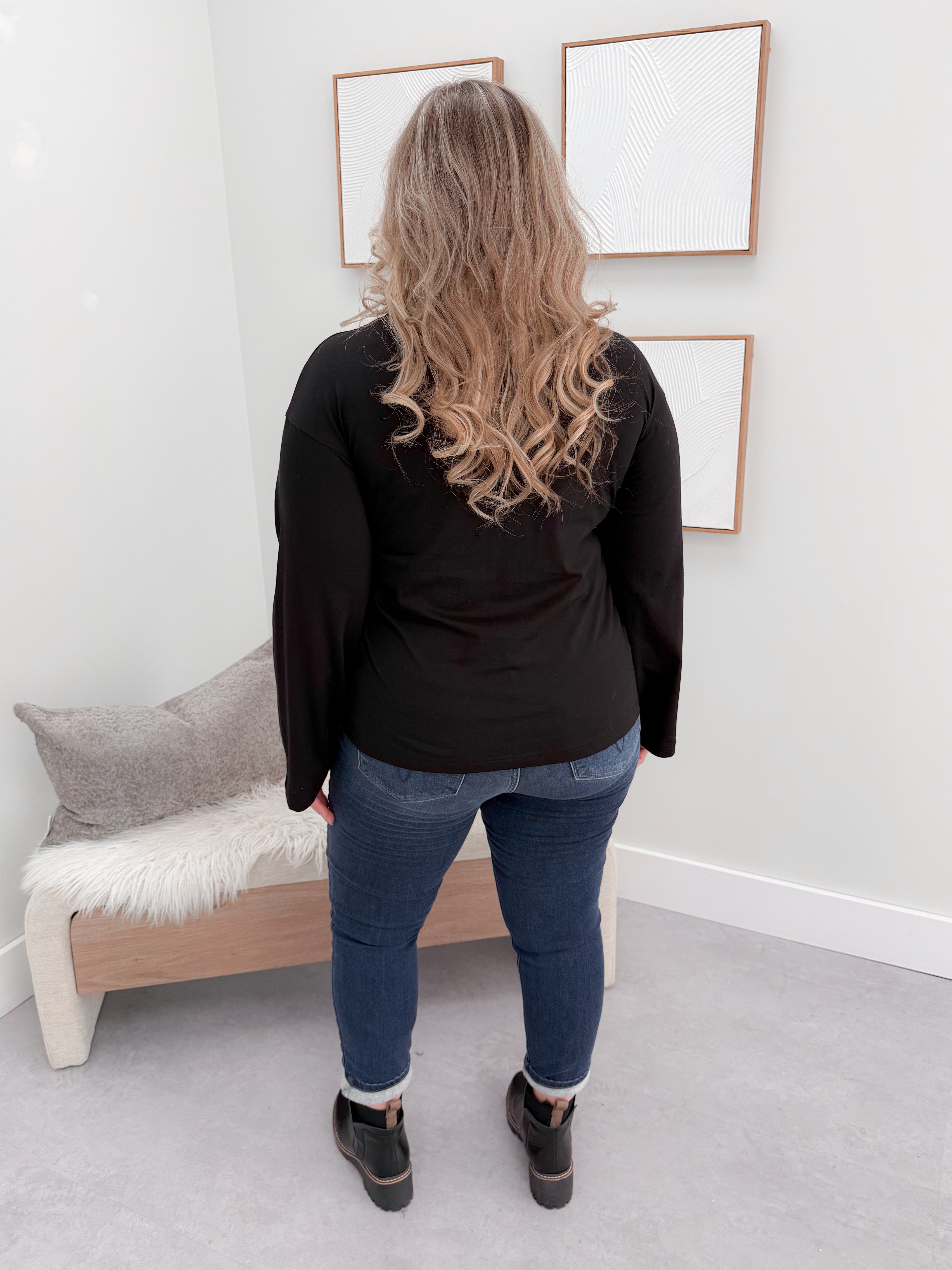 Carmen Long Sleeve in Black