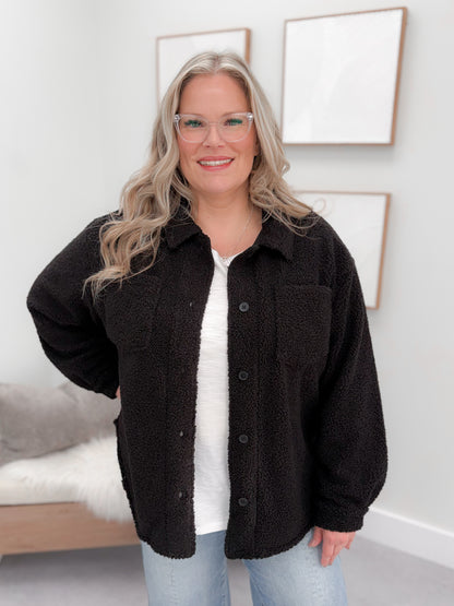 Kellan Shacket in Black