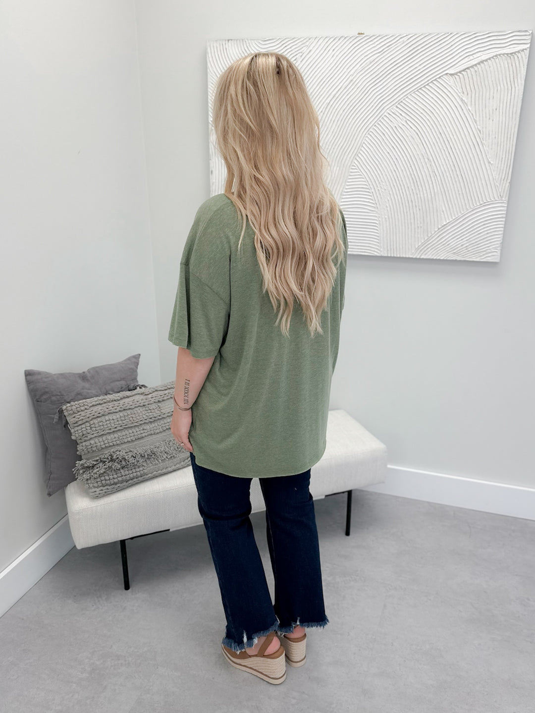 Katrina Pocket Tee in Olive