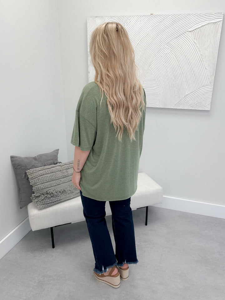 Katrina Pocket Tee in Olive