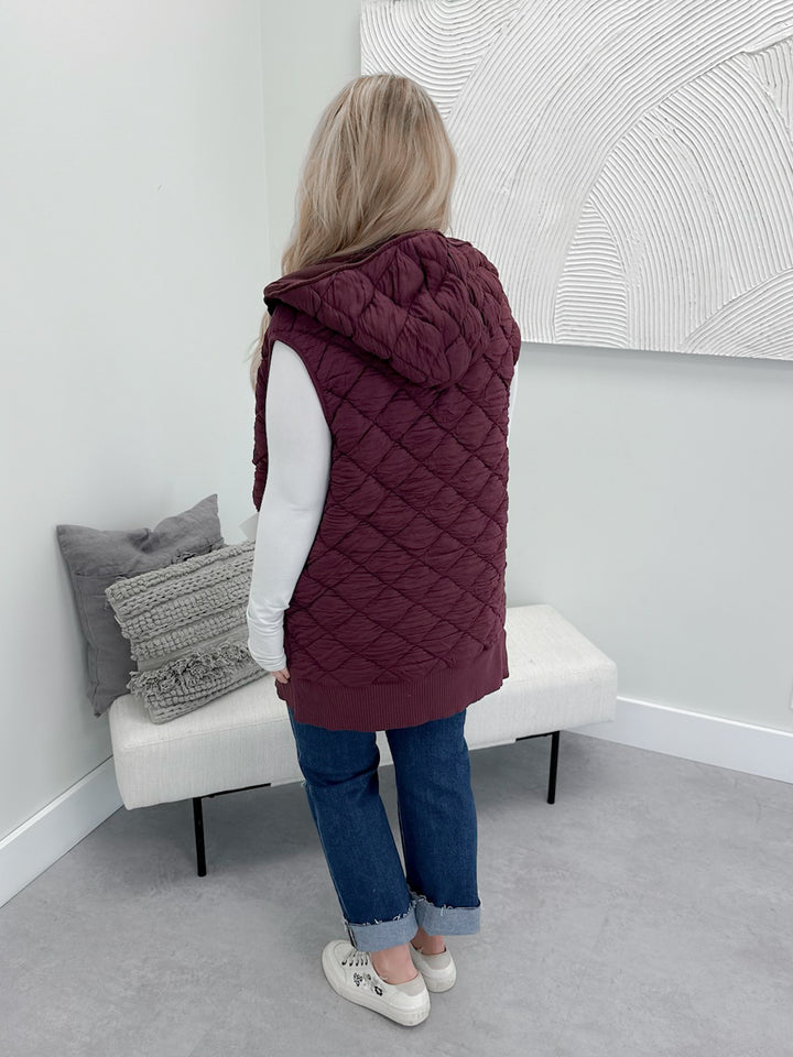 Marley Quilted Vest in Plum