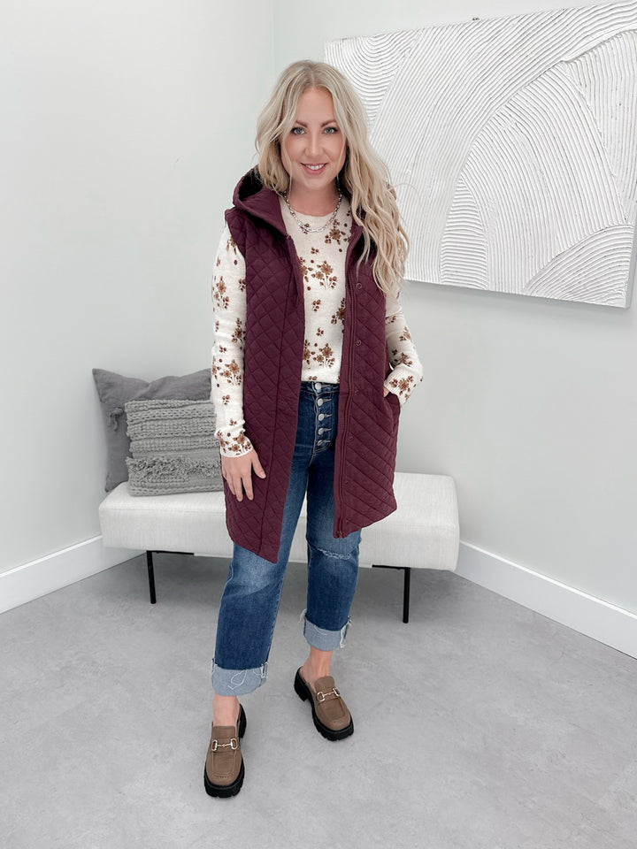Jonnie Quilted Vest in Plum