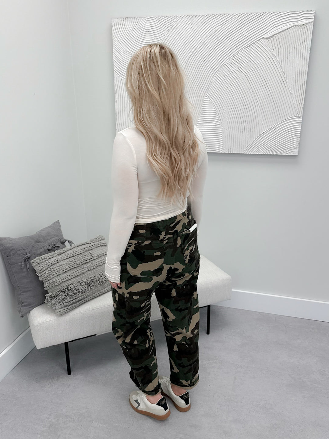 Palmer Cropped Long Sleeve in Cream