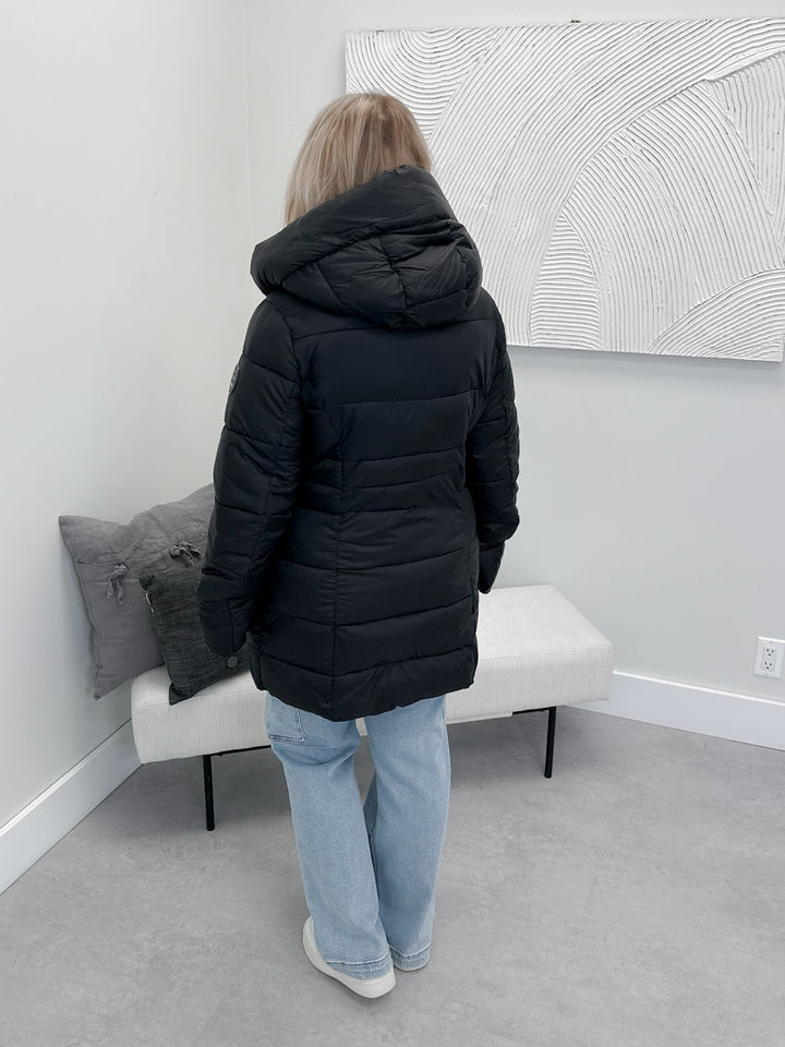 Icefield Midweight Puffer Coat in Black