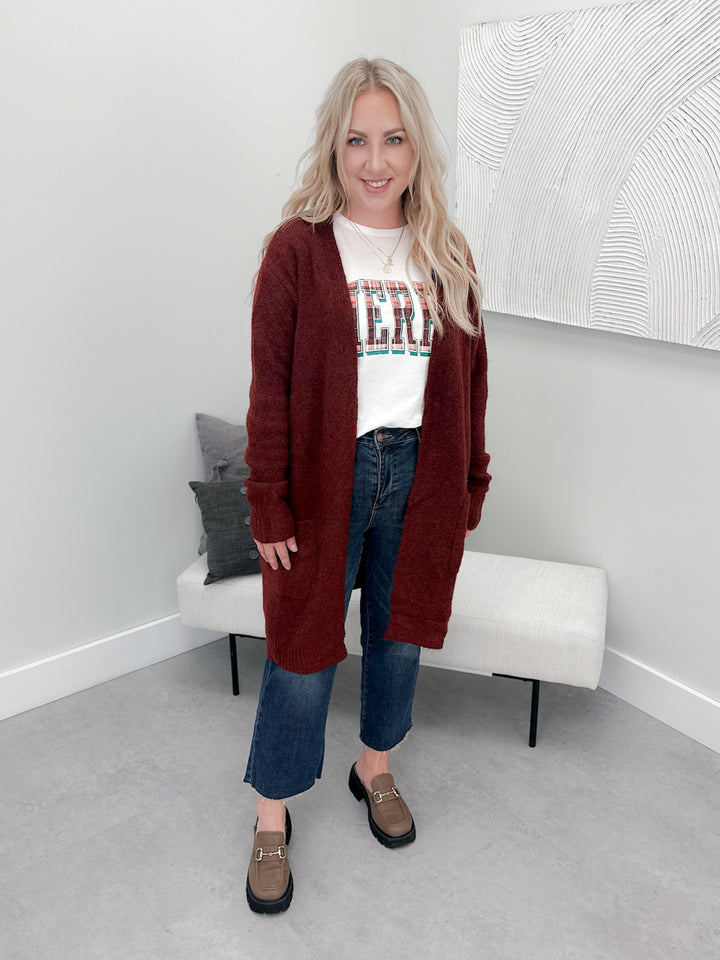 Flynn Cozy Cardigan in Burgundy