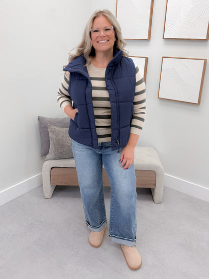 Wanderer Vest in Navy