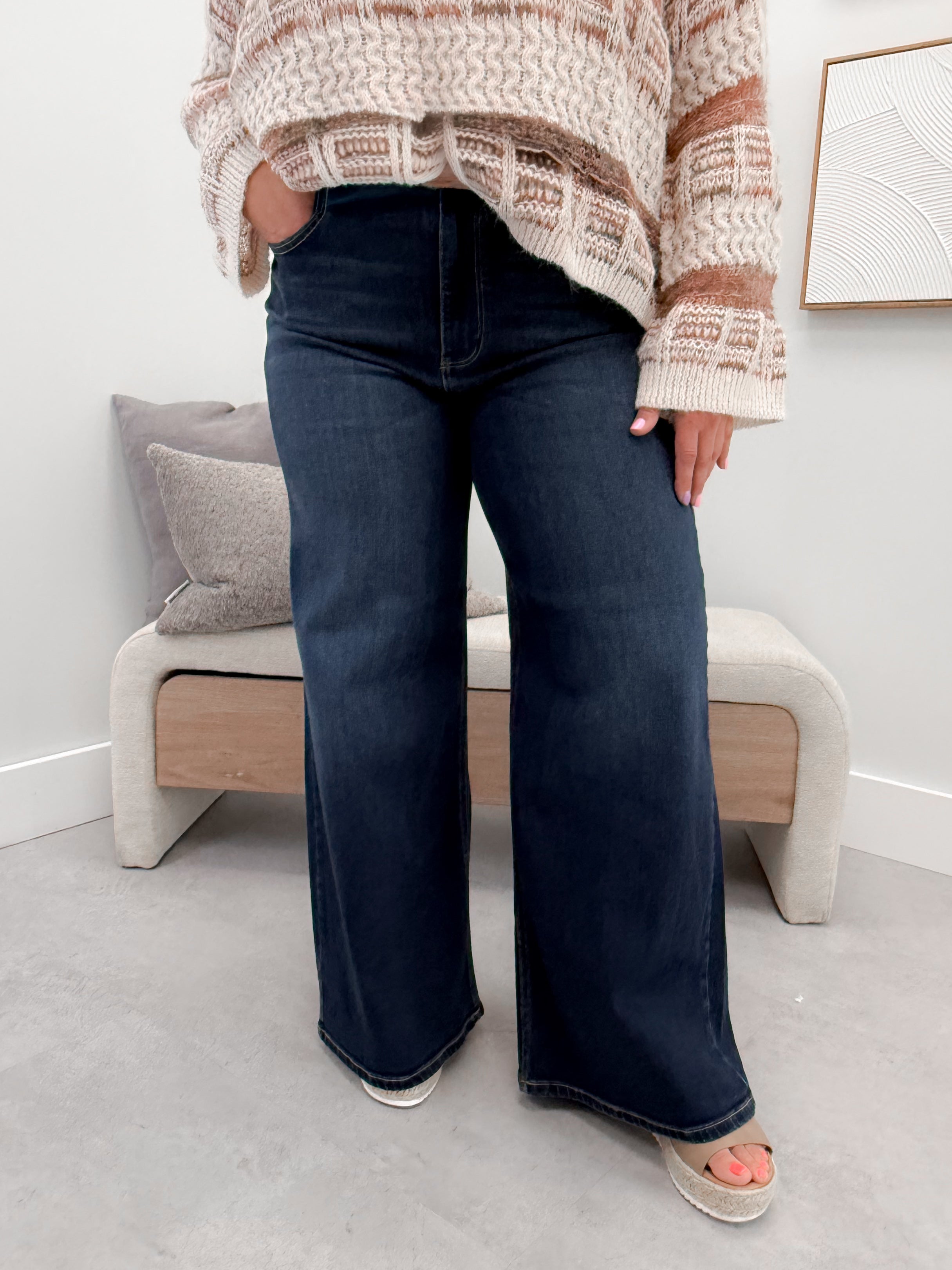 Rayne Wide Leg High Rise PETITE Jeans by Judy Blue
