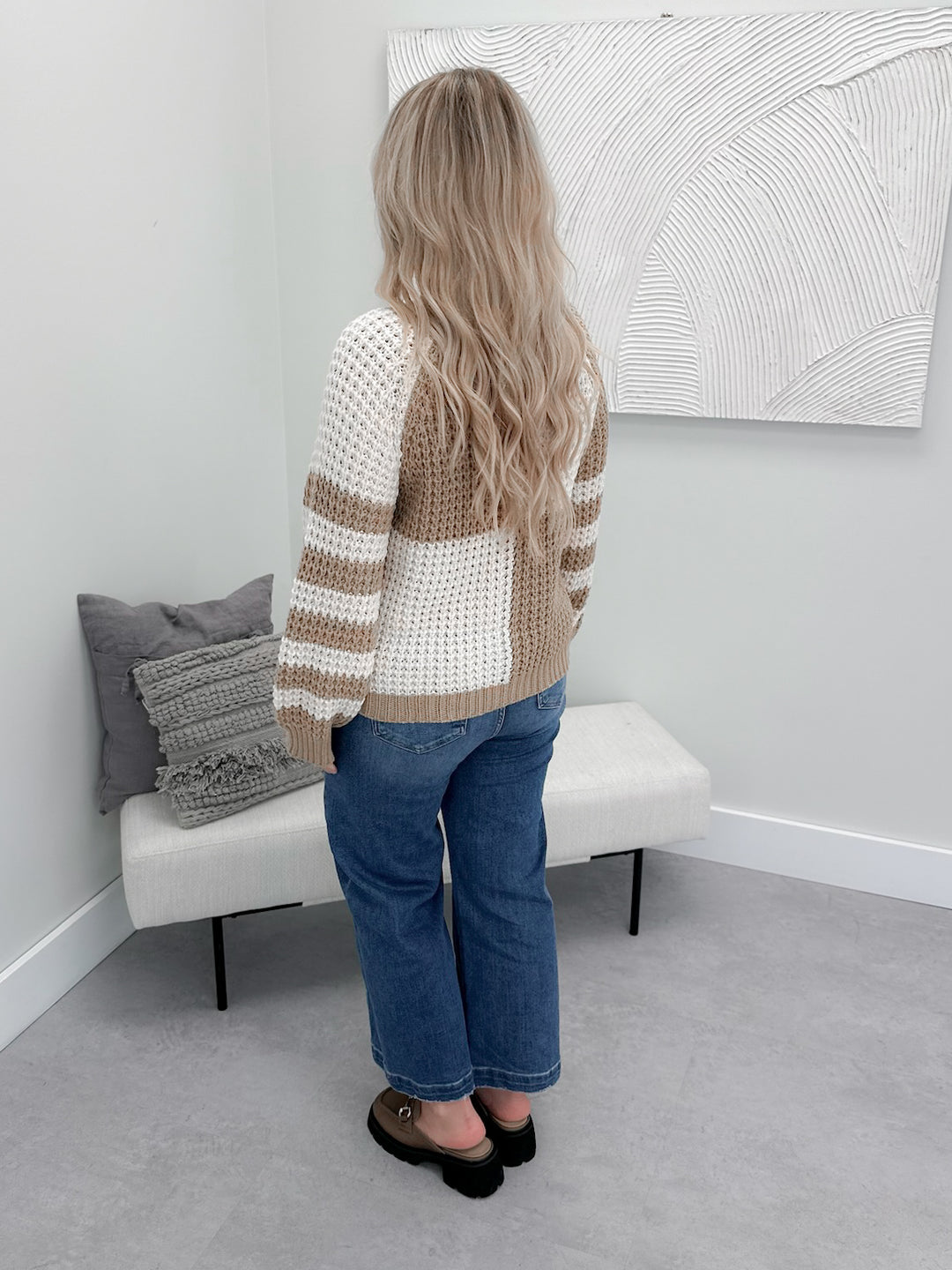 Lesile Waffle Sweater in Tan