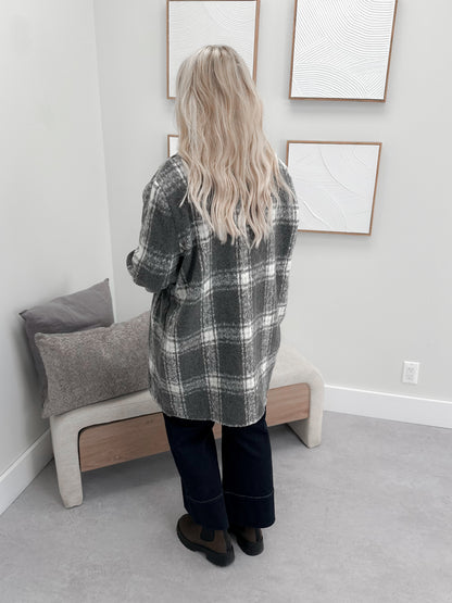 Beau Shacket in Charcoal Plaid