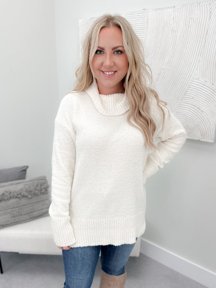 Salem Turtle Neck Sweater in Cream