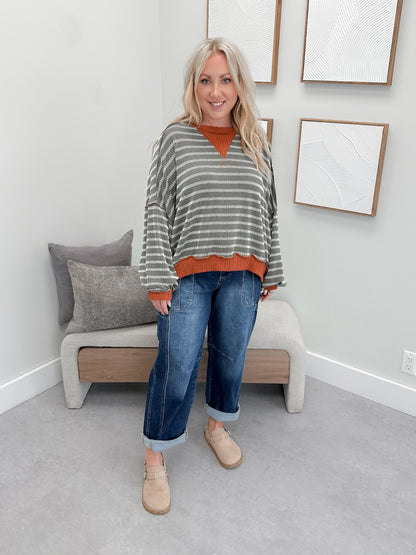 Gretta Wave Pullover in Olive/Rust