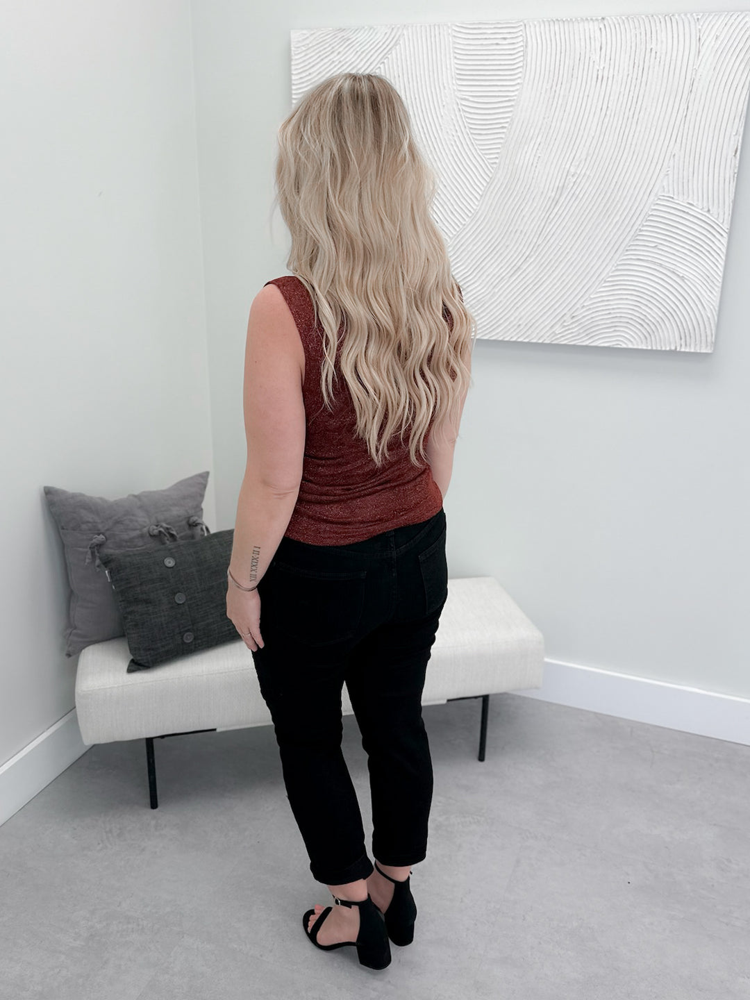 Simone Sparkle Top in Wine