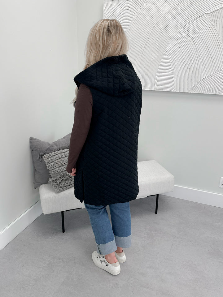 Jonnie Quilted Vest in Black